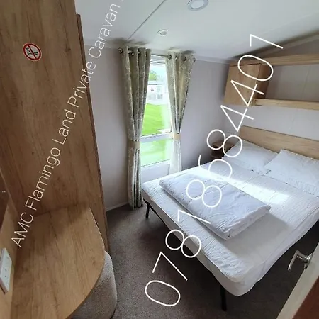 Flamingo Land - Cedar Wood Cw49 *