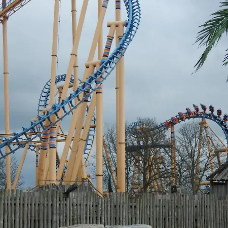 Flamingo Land - Cedar Wood Cw49 Kirby Misperton